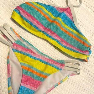 Free society bikini